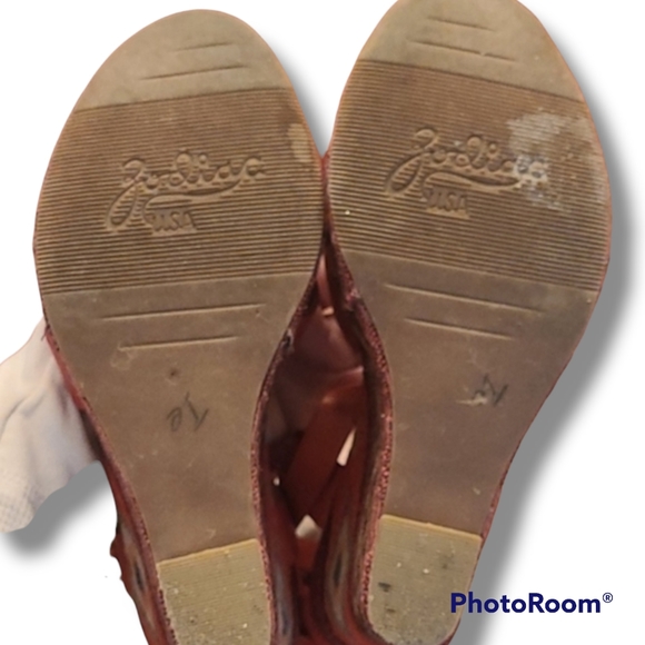 Zodiac Orange Leather Wedge Sandals - Picture 9 of 12